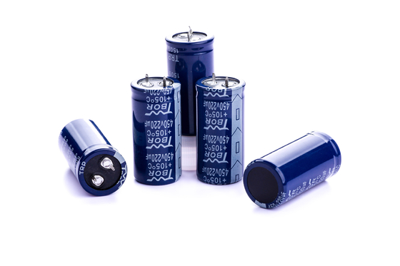 Broche de TRP 220uF 450V en el condensador 30x35m m