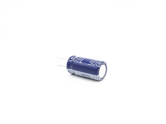 Condensador electrolítico de aluminio bajo de alta frecuencia 2200UF16V 13X25m m del ESR