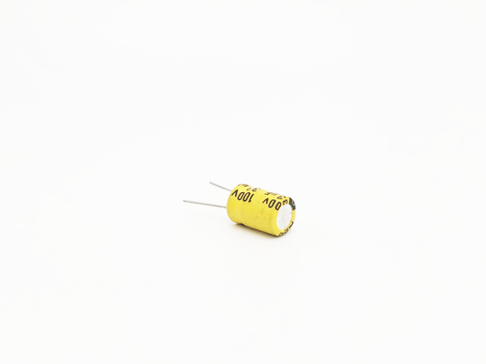 Terminal de alta temperatura de la parte radial del condensador 8X12m m de SMT 33UF100V