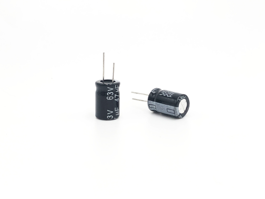47UF63V capacitancia grande electrolítica de aluminio miniatura de los condensadores 8x12m m