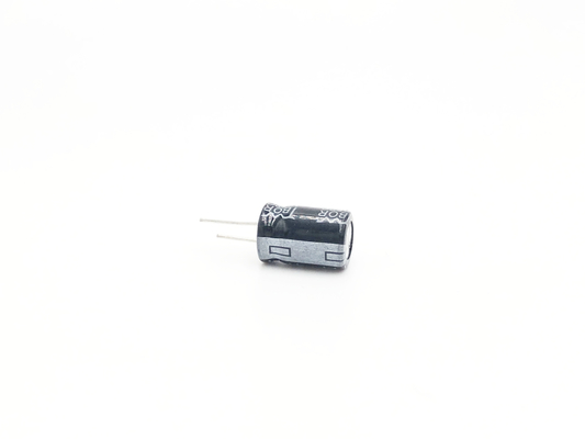 47UF63V capacitancia grande electrolítica de aluminio miniatura de los condensadores 8x12m m