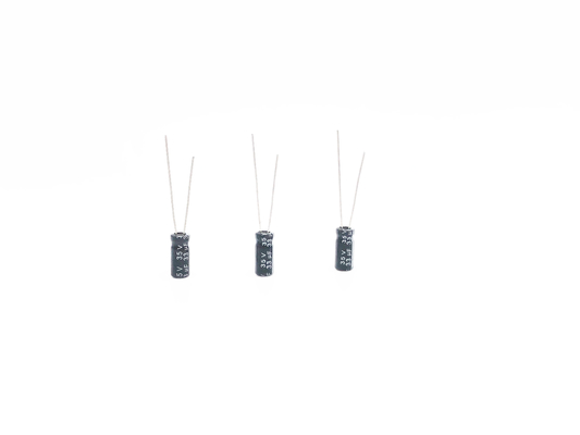 33UF35V tipo miniatura de la ventaja de la parte radial del condensador 5x11m m 2000 horas