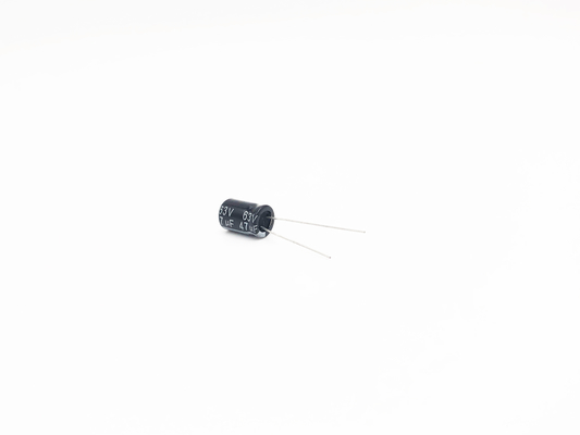 ISO14001 condensador miniatura 47UF 63V 8X12M M Al Electrolytic Capacitor