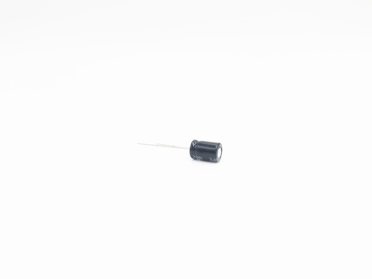 ISO14001 condensador miniatura 47UF 63V 8X12M M Al Electrolytic Capacitor