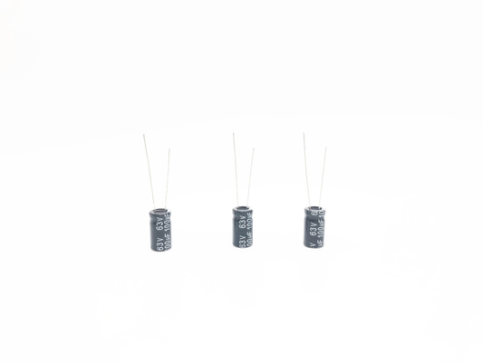 Condensadores electrolíticos de aluminio 100UF63V 8X14m m