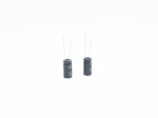Condensadores electrolíticos de aluminio radiales miniatura 1500UF 16V