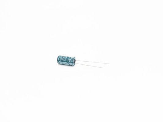 Condensadores electrolíticos de aluminio radiales 10UF200V de ISO9001 8X16M M