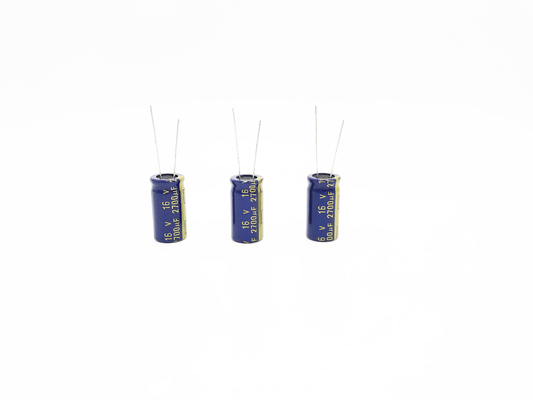 Condensadores electrolíticos radiales de 4700UF 16V