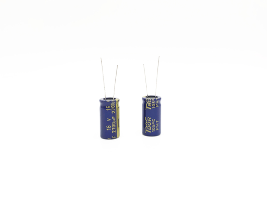 Condensadores electrolíticos radiales de 4700UF 16V