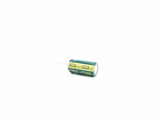Alta luz de aluminio del condensador electrolítico 1000UF 50V RoHS LED de Voltag