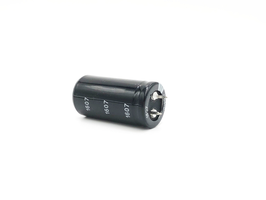 Broche ancha negra de la temperatura en el condensador 450v 220uf TW BOR